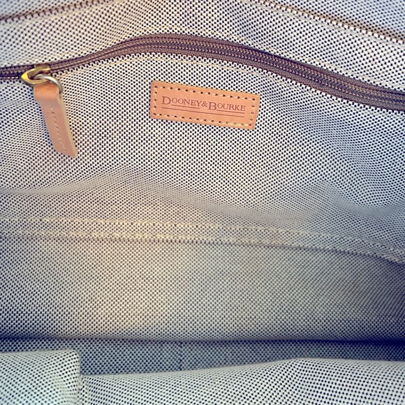 EUC Dooney & Bourke bag & accessories 4pc. set in colors fuchsia & pink π - Picture 9 of 15